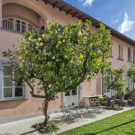 Di Camilla Bed & Breakfast 4*